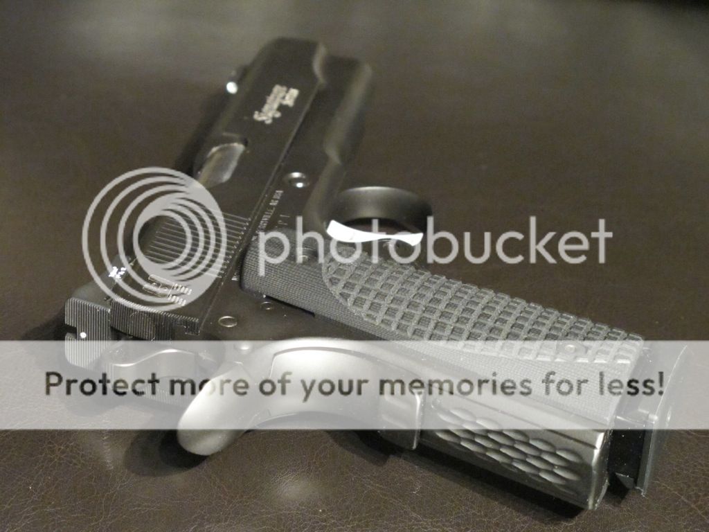 Fresh in from Berryville Nighthawk Custom Heinie Signature Compact